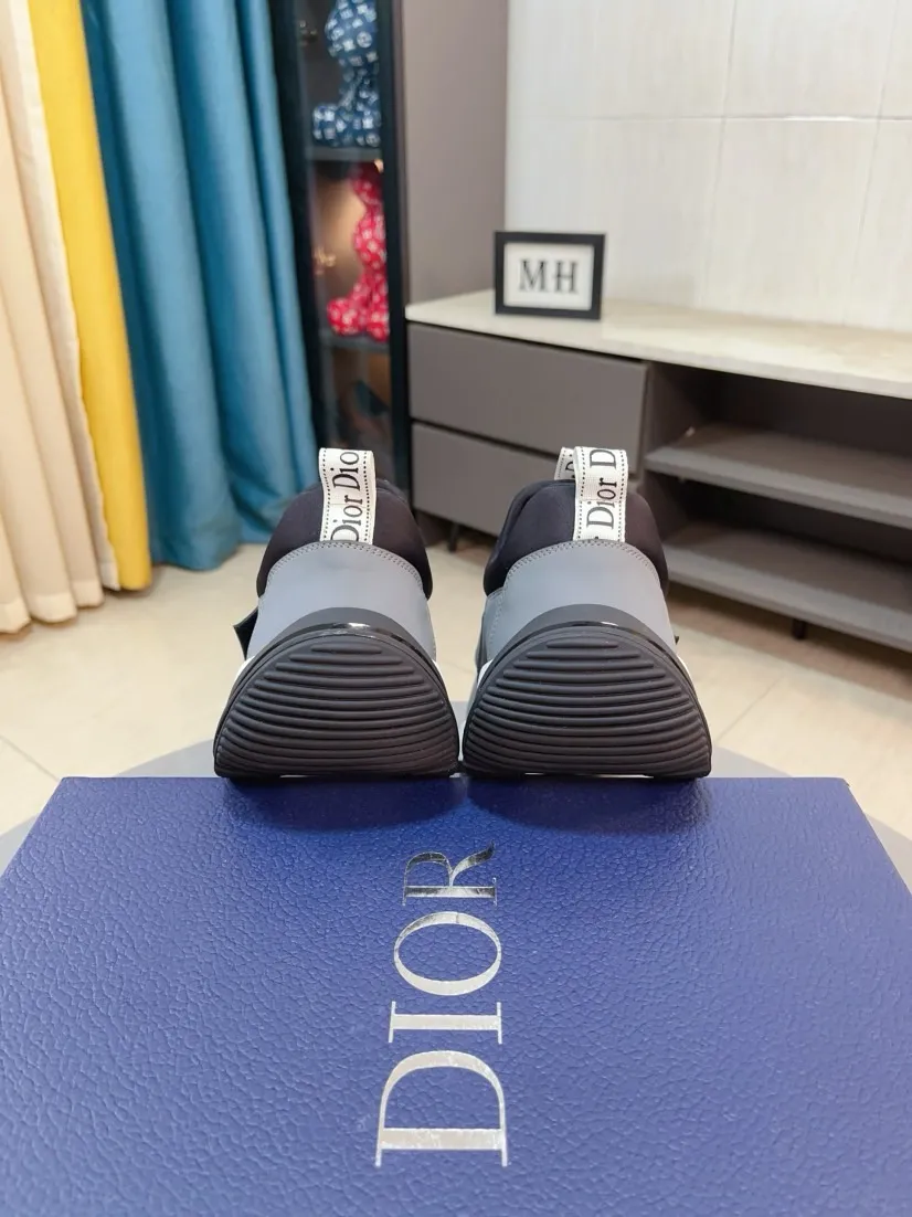 Men's men's shoes 💰438🌹🌹【Dior】Best-selling official website world premiere🔝High-end men's shoes brand official website latest series: The upper is made of imported cowhide with specially designed fabrics➕Mesh breathable lining. Make walking more convenient and comfortable! Compared with the official quality, Midea’s 1:1 replica. Create a fashionable personality to set off your uniqueness! A must-have for trendy men! Classic style. Men's sizes: 38-44.